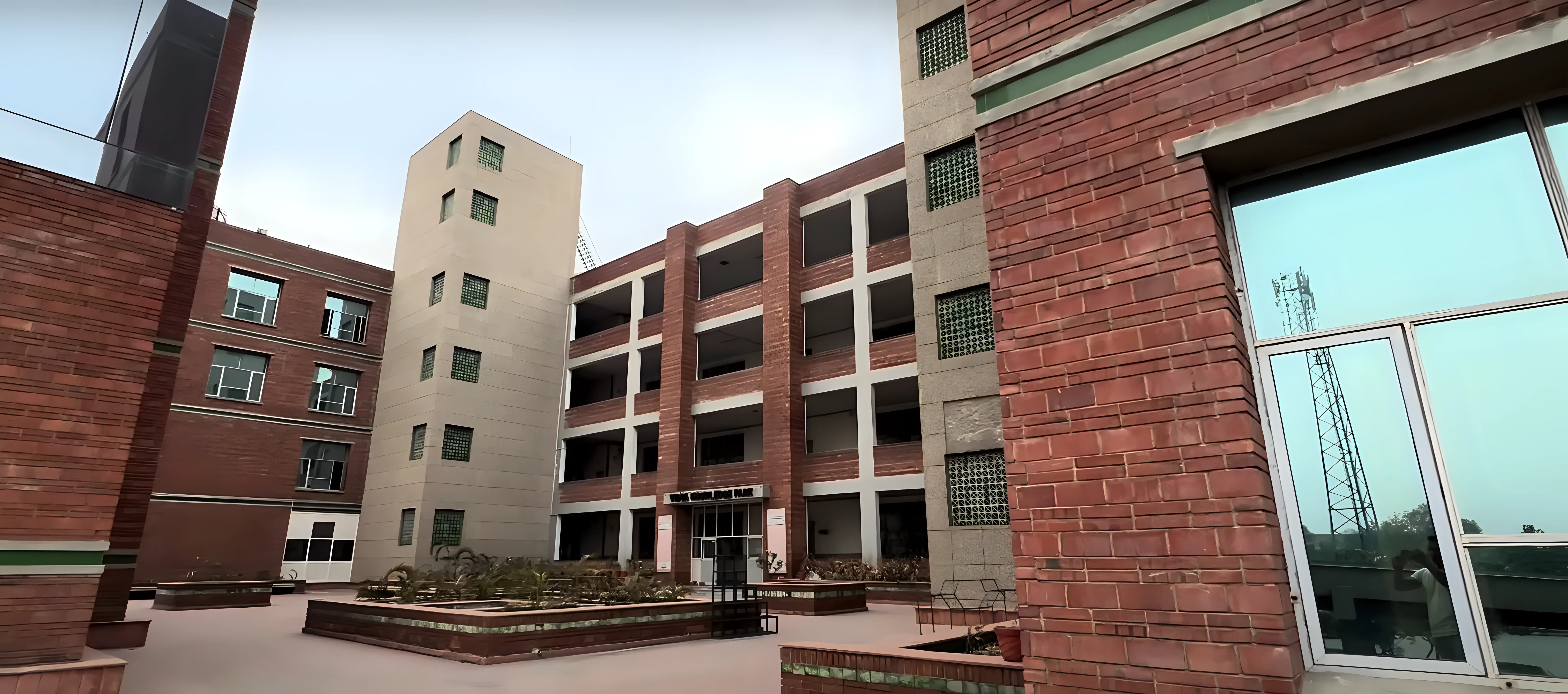 Vidya University Campus photo 1